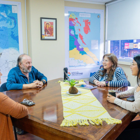 Gobierno y la Fundación Patagonia Natural impulsan el uso de energías renovables en espacios públicos