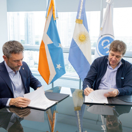 Melella firmó con el CFI un programa para fortalecer MiPyMEs fueguinas