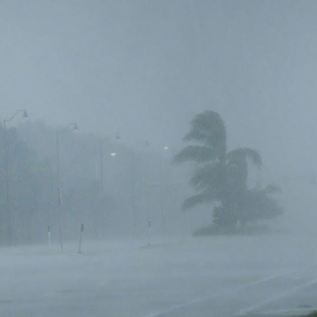 Rige alerta meteorológico por luvias y vientos intensos