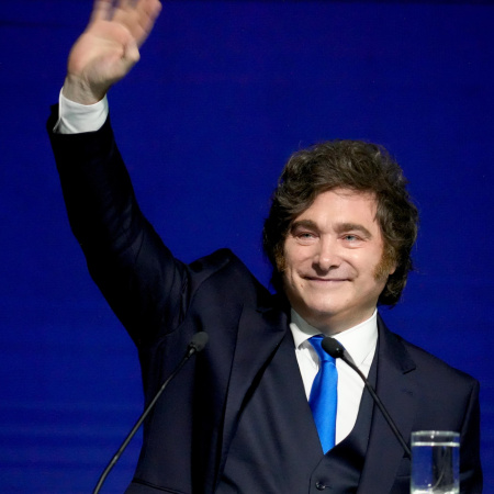 Milei ratificó el rumbo económico ante empresarios y dijo que "la inflación se va derrumbar"