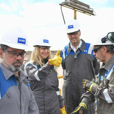 YPF recibió la distinción Marca País en Vaca Muerta