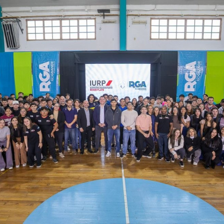 Más de 300 riograndenses iniciaron el ciclo lectivo para el profesorado de Educación Física