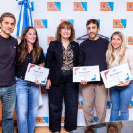 Gassmann, Arroyabe e Isorna fueron reconocidos por el Parlamento