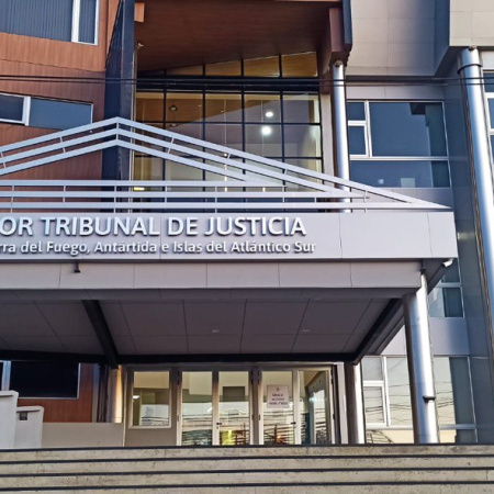 El Superior Tribunal rechazó un recurso de casación en una acción de amparo contra la Caja Previsional 