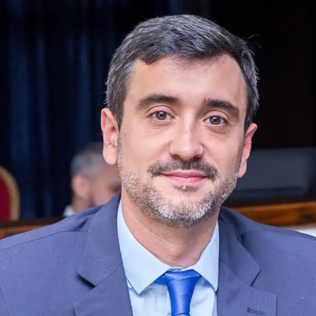 Malvinas: Coto dijo que el reclamo de soberanía es "irrenunciable y está más vigente que nunca"