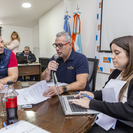 Lapadula adelantó que no acompañará la sanción de adhesión al RIGI