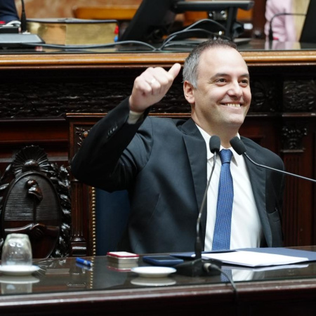 Adorni en el Congreso: “El camino de reformas que emprendió el Gobierno nos está llevando a un destino de grandeza”