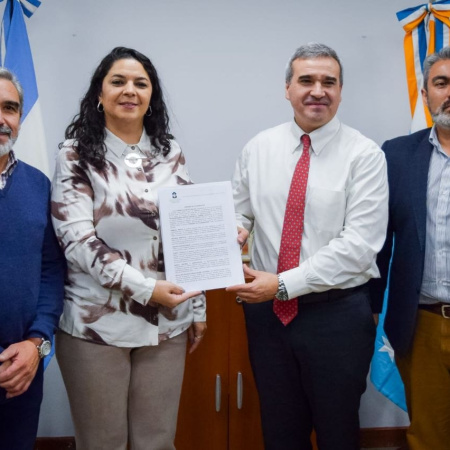 El Municipio de Ushuaia renovó acuerdo con TABSA y continuará el descuento en la barcaza