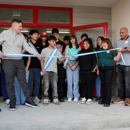 Quedó inaugurado el nuevo gimnasio del Colegio Soberanía Nacional