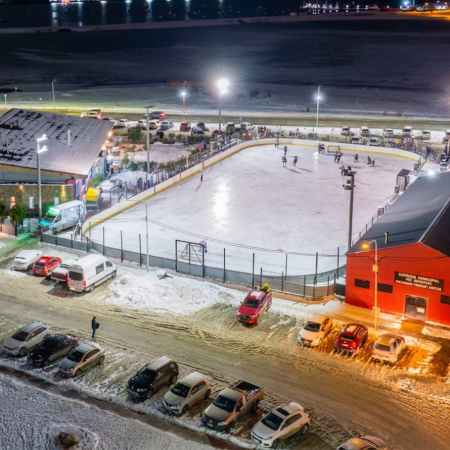 Yamana Bar anunció la apertura de su pista de patinaje sobre hielo 