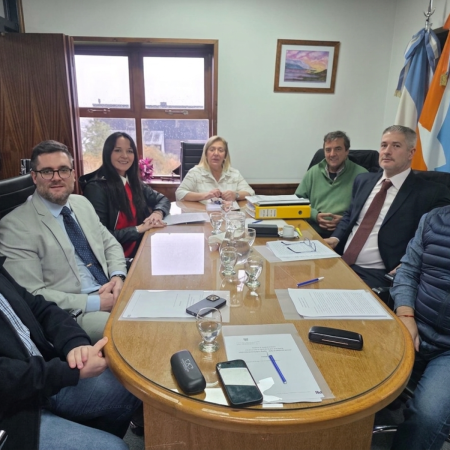 Conflicto institucional: El Consejo de la Magistratura intima al STJ a designar a la Dra. Guerrero