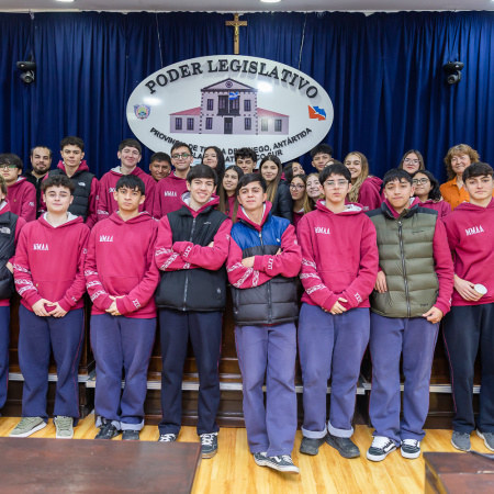 Alumnos de 6º año del Monseñor Aleman visitaron la Legislatura