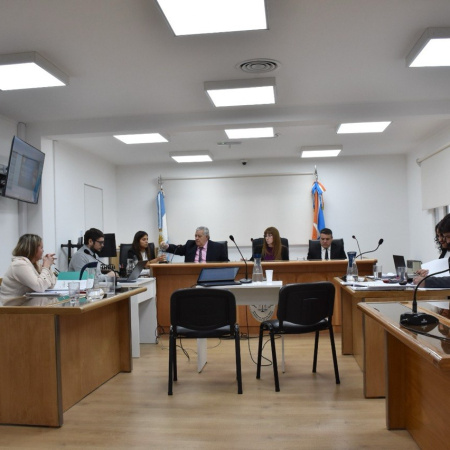 Robo a un remisero en Río Grande: mañana serán los alegatos del juicio