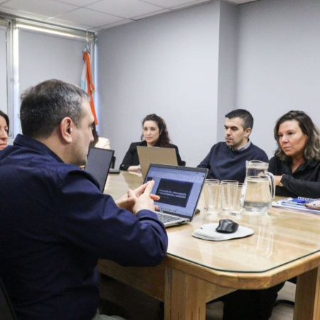 Ushuaia reafirmó su reclamo por los recursos coparticipables en la reunión con el ejecutivo provincial