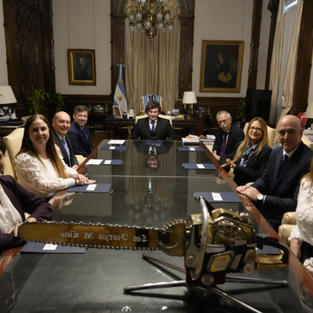 Tras encuentro con Milei: laboratorios invertirán USD 8.000 millones en investigación clínica en Argentina