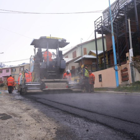 La Municipalidad avanza con los trabajos de repavimentación de las calles Jerez y Monseñor Scriva