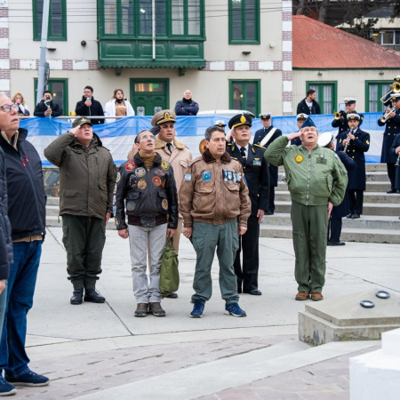 Se realizó el acto de conmemoración del Día de los Derechos Argentinos sobre las Malvinas