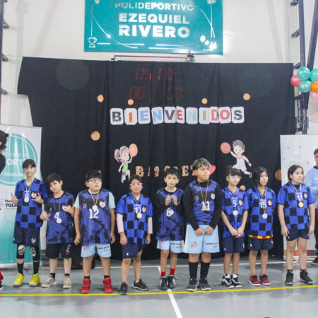 Más de 80 niños y niñas participaron de un encuentro provincial de básquet en Tolhuin