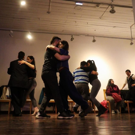 El tango y la milonga abrieron la fiesta nacional de la "Noche Más Larga" 2026