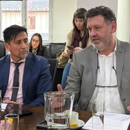 Radar en Tolhuin: El juez González participó de la reunión en la legislatura