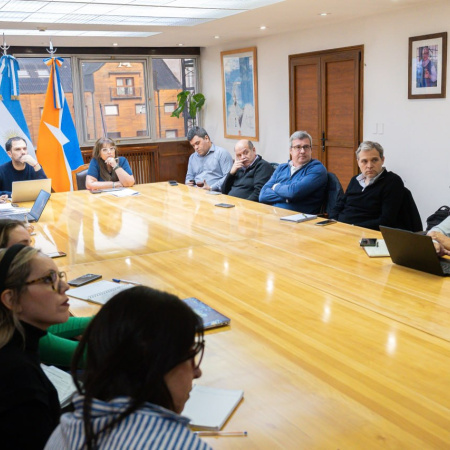 Gobierno fortalece el control ambiental en la etapa de finalización de las concesiones hidrocarburíferas