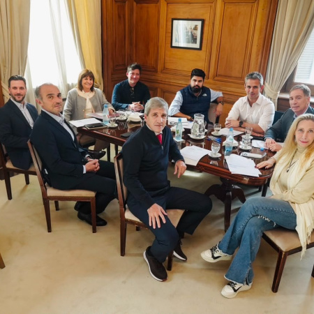 Se realizó una nueva reunión en la Mesa Política en la Casa Rosada