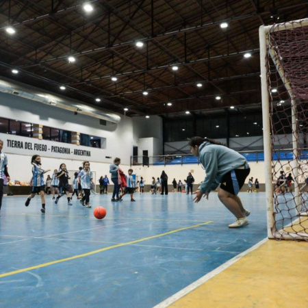 Escuela Municipal de Futsal Femenino realizó el cierre del primer semestre