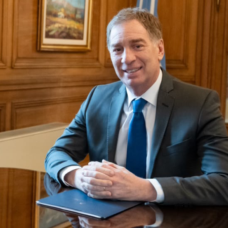Santilli en la Exposición Rural: “La Argentina se ha puesto en marcha”