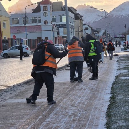 Realizan limpieza en el marco del Operativo Invierno