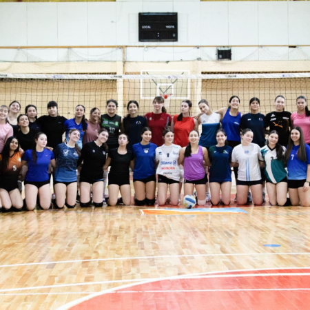 La preselección de vóley continúa su preparación de cara a los Juegos Binacionales de la Araucanía