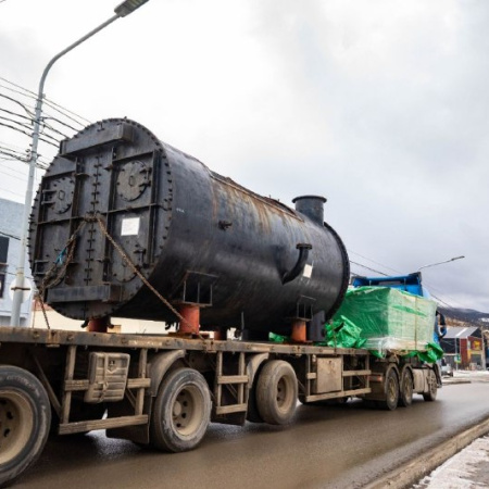 Nueva Usina en Ushuaia: La Municipalidad continúa monitoreando el traslado de los componentes