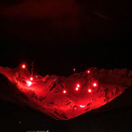 Ushuaia invita a vivir una nueva edición de la Bajada de Antorchas- Cerro Martial