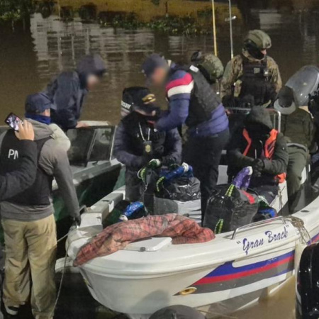 Megaoperativo contra el narcotráfico: Prefectura secuestró 500 kilos de cocaína y detuvo a 5 personas