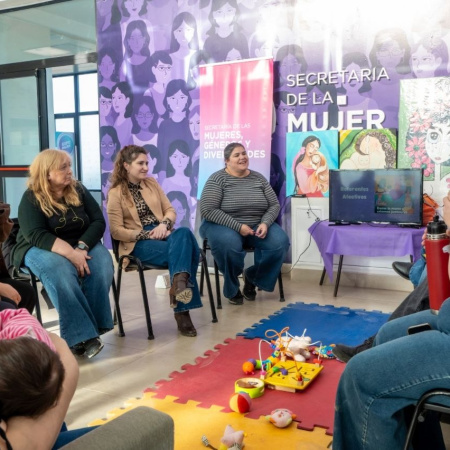 La Municipalidad realizó el encuentro "Lactancia sin mitos, con amor y acompañamiento"