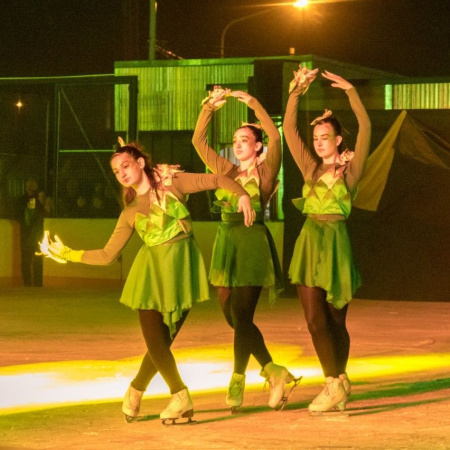 Patinaje sobre hielo: Se estrenó "La Forma del Bosque"