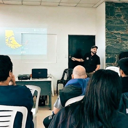Defensa Civil Municipal brindó una capacitación sobre prevención sísmica