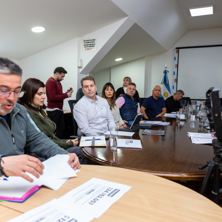 Comisiones parlamentarias evaluarán alternativas para garantizar los recursos para educación