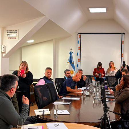 Lechman planteó garantizar primero los recursos para educación, salud y seguridad