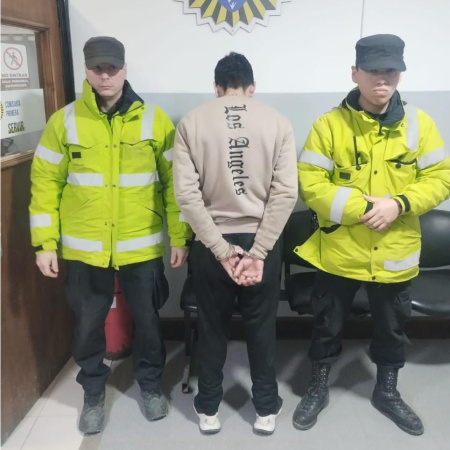 Detienen a un hombre tras allanamientos por un robo a un comercio céntrico