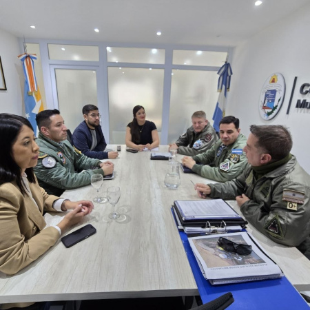 La Fuerza Aérea informó a concejales que renovarán el radar en Cabo Domingo