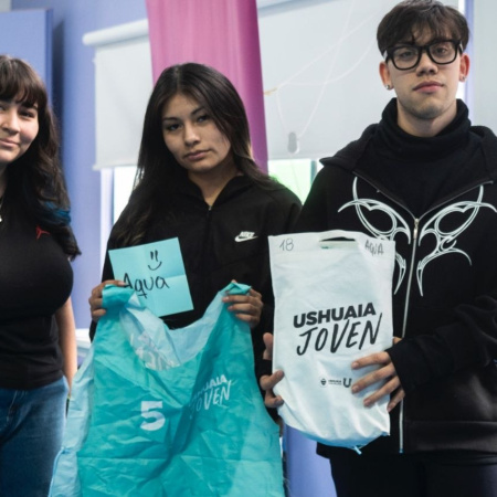 Delegados y delegadas de las instituciones educativas se reunieron para preparar el inicio de Ushuaia Joven 2026