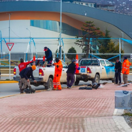Continúan las tareas de limpieza para mitigar el polvo en suspensión