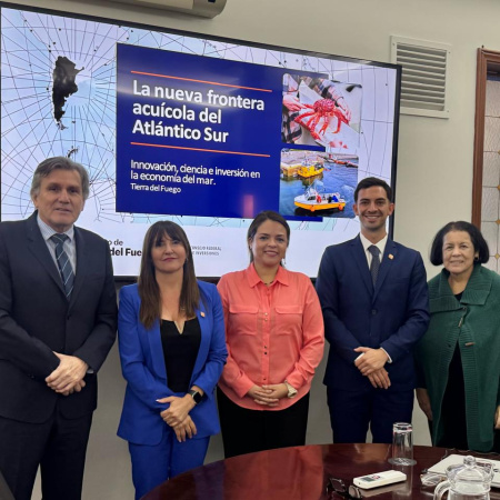 Tierra del Fuego fortalece vínculos con sectores públicos y privados de Perú