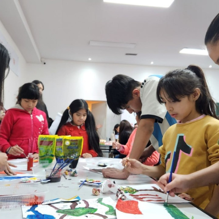 Aprendo en mi barrio celebra su quinto aniversario en las tres ciudades de la provincia