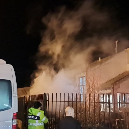 Principio de incendio en un galpón de Río Grande movilizó a los servicios de emergencia