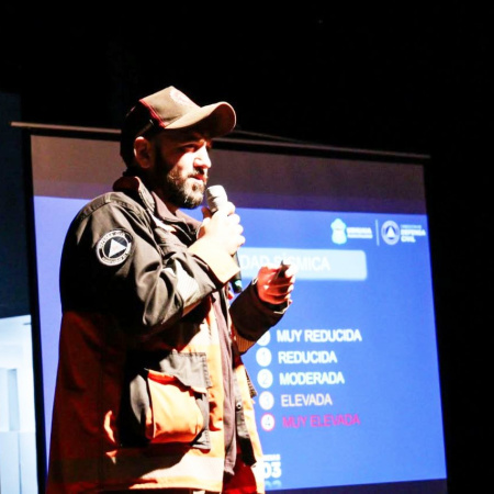 Defensa Civil brindó una capacitación sobre prevención sísmica