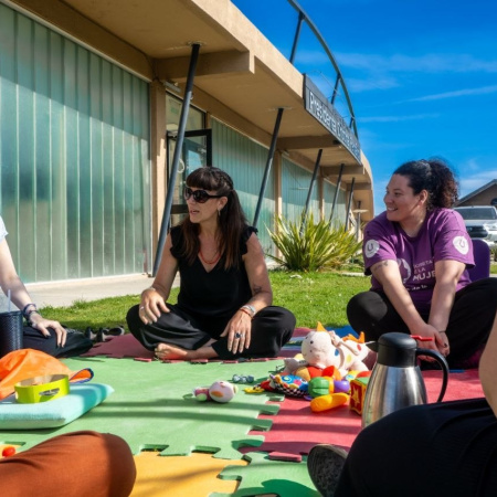 La Casa de la Mujer realizó una charla sobre berrinches y desarrollo emocional en las infancias