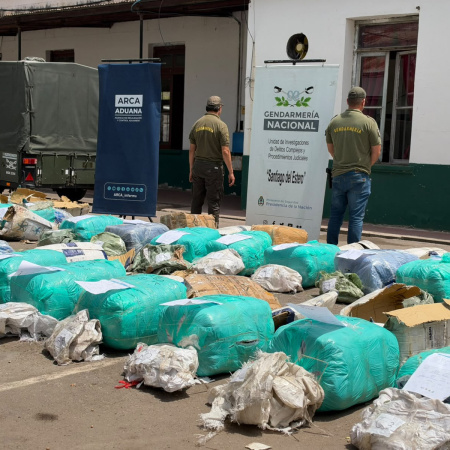 La Aduana secuestró 657 kilos de hojas de coca valuados en más de 72 millones de pesos