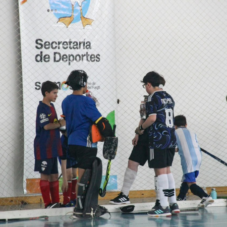 Hockey: Tolhuin recibió una nueva concentración provincial de las selecciones Sub 14 y Sub 16