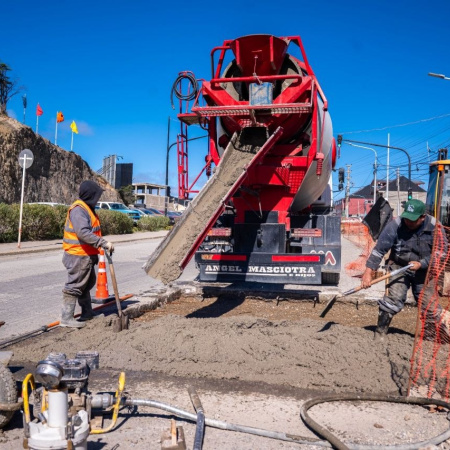 Continúan a buen ritmo las obras municipales en distintos puntos de Ushuaia
